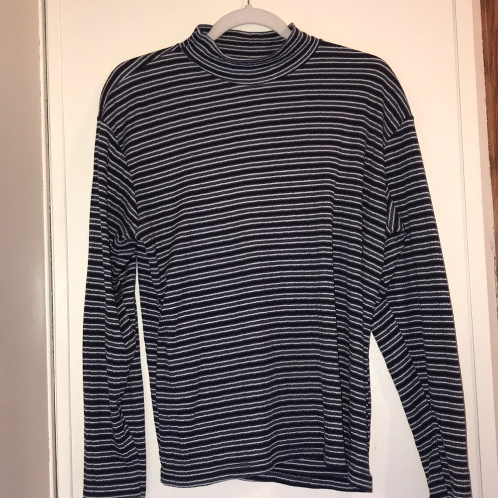 Mock neck long sleeve